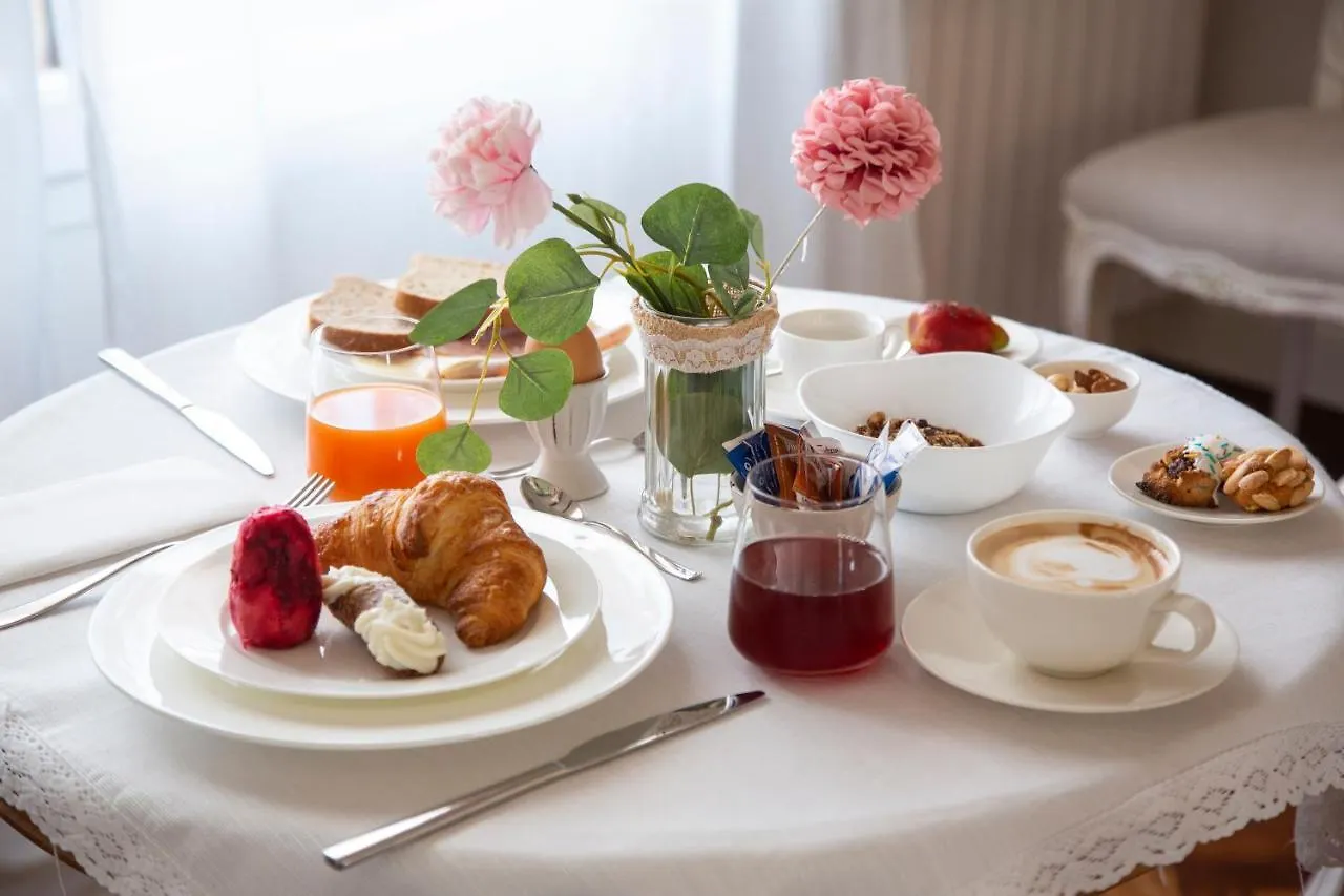Bed and Breakfast Dimora Sinibaldi Palermo